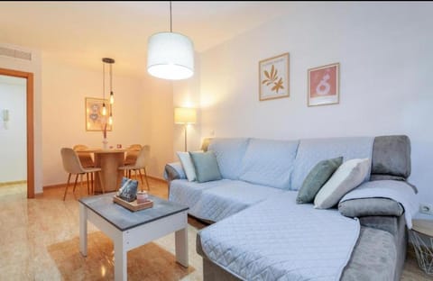 Alicante Centrum - Train Station Apartment in Alicante