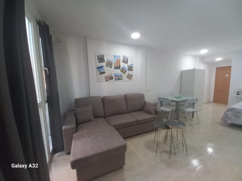 Kilometro 0 Apartment in Alicante