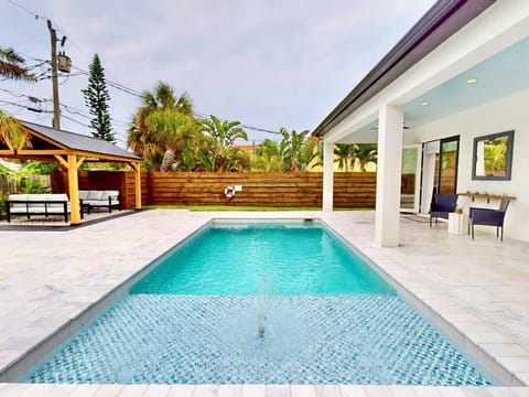 HARDING HAVEN Spacious pool home one block to the beach House in Cape Canaveral