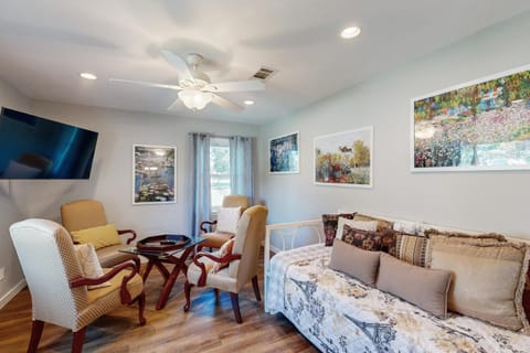 Belaire Boaters Bungalow House in Granite Shoals