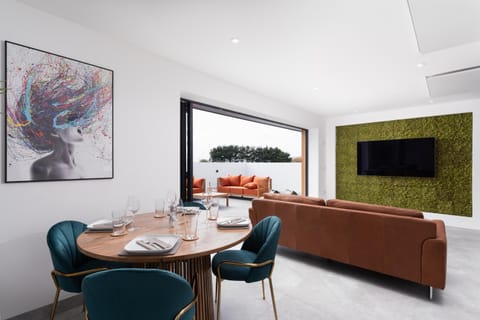 Brand new, Gwithian lodge, eco home House in England