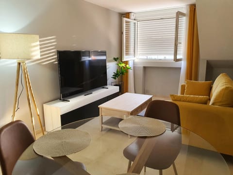 TV and multimedia, Living room