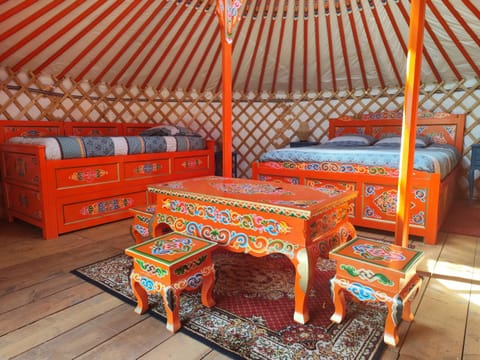Yourte traditionnelle mongole Luxury tent in Auvergne-Rhône-Alpes