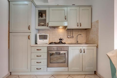 Kitchen or kitchenette, pet friendly
