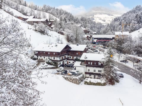Property building, Winter