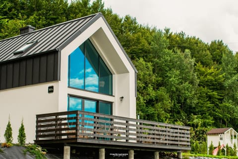 Property building, Area and facilities