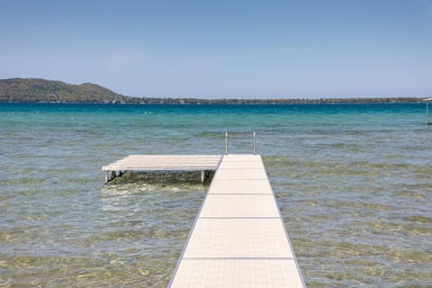 Terrapin Station- 2 Cottages on Glen Lake House in Glen Lake