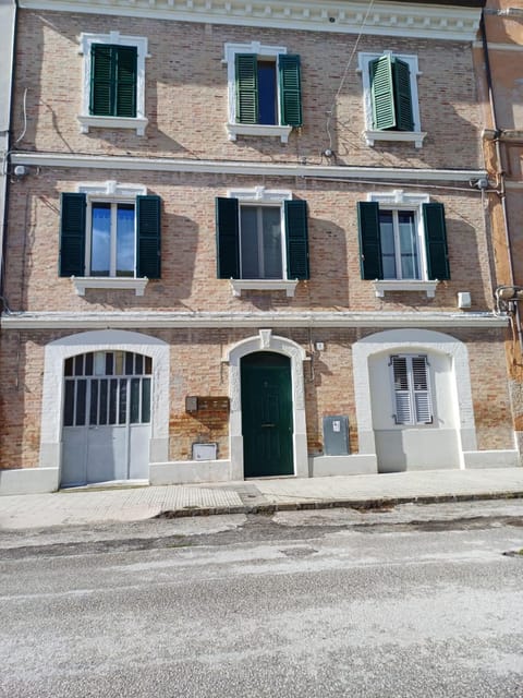 Fuori dalle Mura Jesi House in Umbria