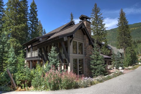 Basecamp House in Solitude