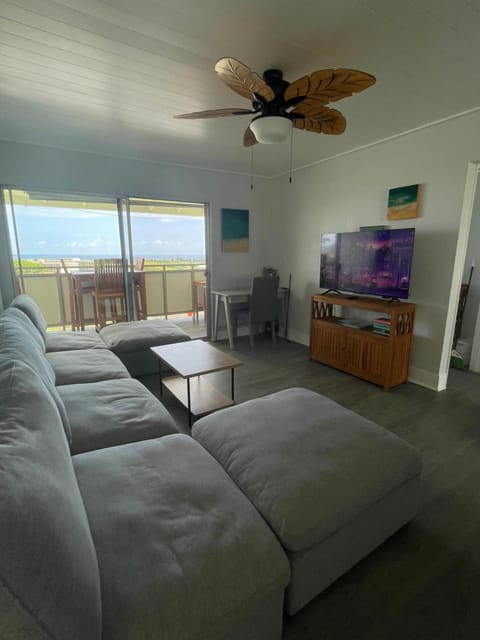 Beautiful Ocean View Downtown Getaway Apartment in Holualoa