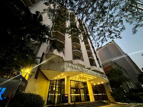 Property building, Facade/entrance