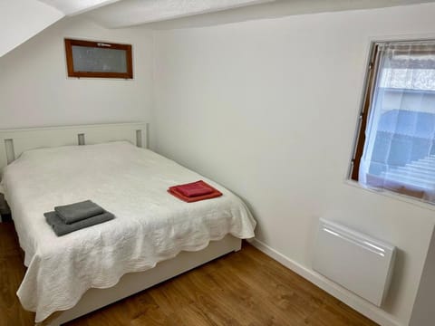 2 Bedrooms appartement entièrement rénové Cannes - 200m de la plage Apartment in Cannes