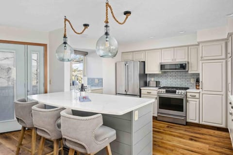 Sea Star Villa House in Devils Lake