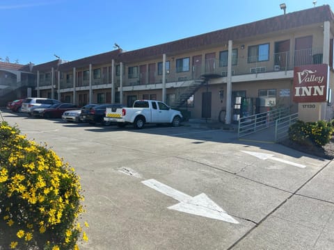 Valley Inn Hotel in Castro Valley