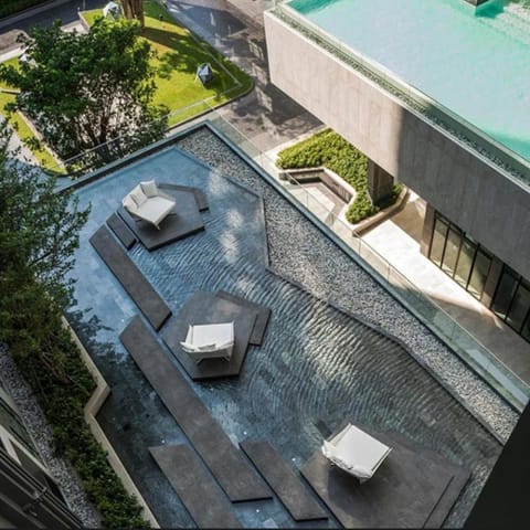 Seating area, Pool view, sunbed