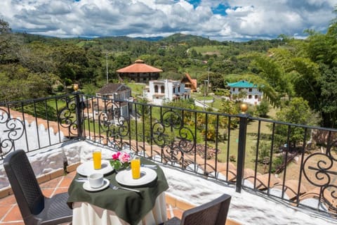 View (from property/room), View (from property/room), Balcony/Terrace
