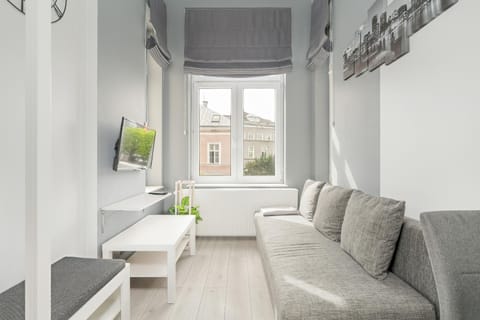 Communal lounge/ TV room, Living room