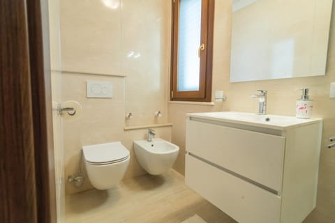 Toilet, Bathroom, bidet