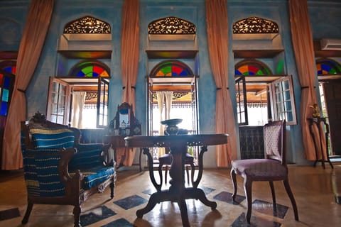 Seating area