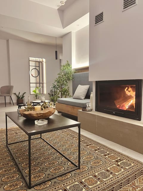 Living room, Seating area, fireplace