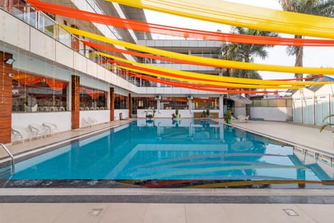 Swimming pool