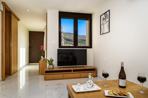 Nicolas Urban Luxury Living Apartment in Crete