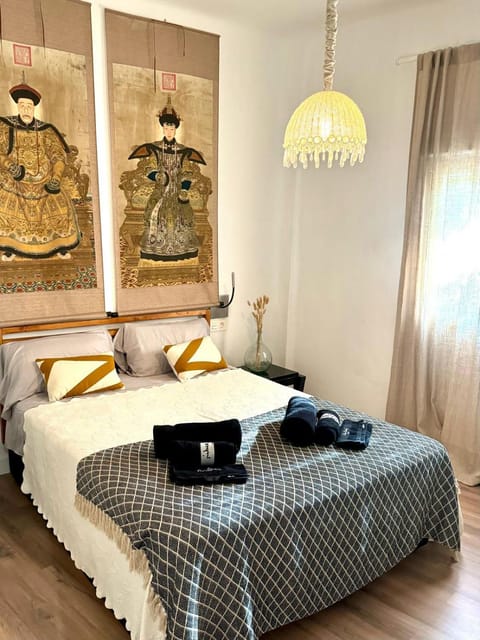 Bed, Bedroom, heating, towels, air conditioner