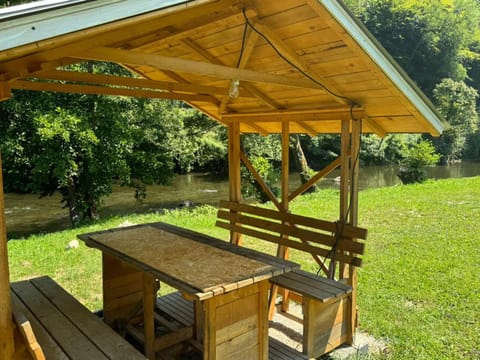 BBQ facilities, Garden, River view