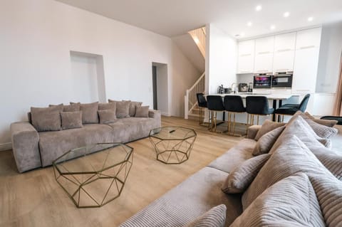 Villamoon Maison vue sur le port et la ville close Apartment in Concarneau