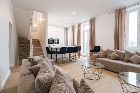 Villamoon Maison vue sur le port et la ville close Apartment in Concarneau