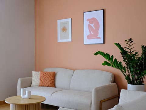 Living room, Decorative detail, Seating area