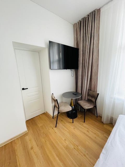 Communal lounge/ TV room, Seating area, Evening entertainment