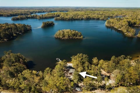 Scenic Spider Lake Beach Resort Pontoon Rentals House in Spider Lake