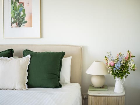 Bedroom, River view, wardrobe