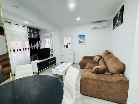 TV and multimedia, Dining area
