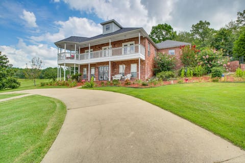 Beautiful Home Less Than 1 Mi to Hot Springs National Park House in Hot Springs