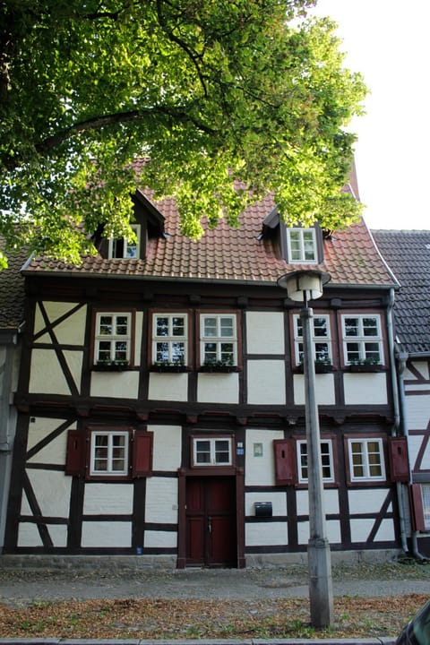 Property building, Landmark view