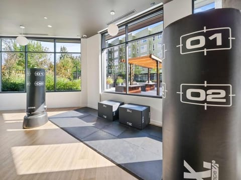 Spacious 1Bedroom 1bath Heart of Redmond Apartment in Redmond