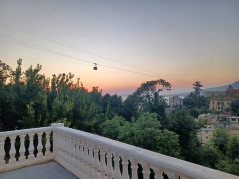 Day, Natural landscape, Mountain view, Sea view, Sunset