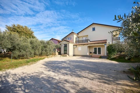 Food close-up, Natural landscape, View (from property/room), Other, Photo of the whole room, Seating area, Cycling, Cycling, Parking, pet friendly