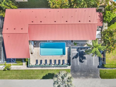 Property building, Pool view, Swimming pool
