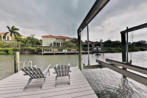 Seaside Retreat House in Apollo Beach