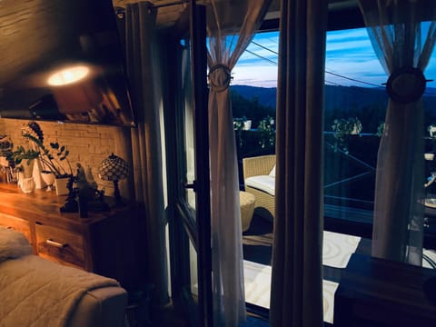 Bed, View (from property/room), Balcony/Terrace, Photo of the whole room, Bedroom