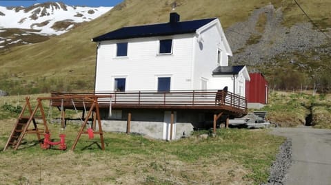Basecamp Mountain View Lofoten House in Lofoten
