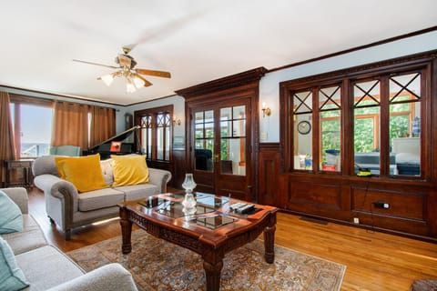 Lake Michigan Retreat House in Lake Michigan Beach