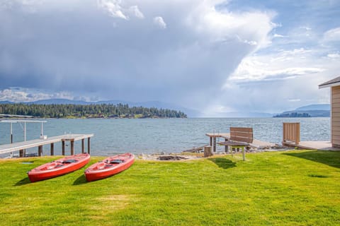 Ellisport Bay House (Main Home & Studio) House in East Hope