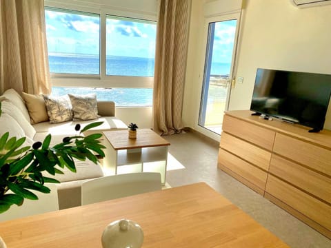 TV and multimedia, Living room, Seating area, Sea view