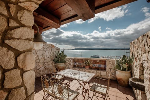 Property building, Patio, Balcony/Terrace, Sea view