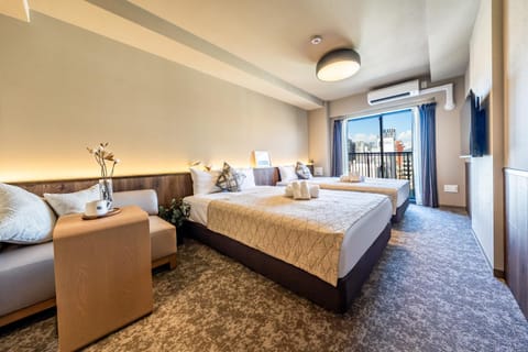 Bed, Living room, Photo of the whole room, Bedroom