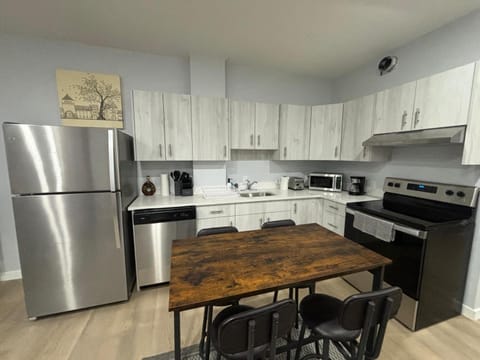 Kitchen or kitchenette, Dining area, oven, stove, toaster